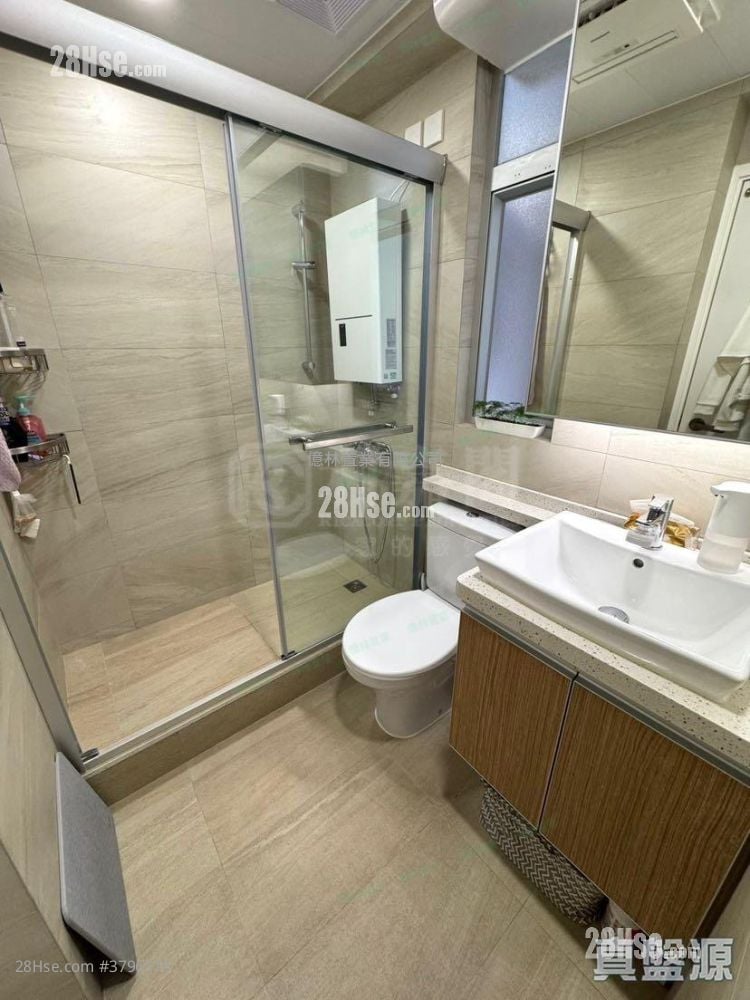 Bauhinia Garden Sell 2 Bedrooms , 1 Bathroom 427 ft²