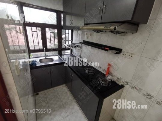 Clague Garden Estate Sell 2 Bedrooms , 1 Bathroom 442 ft²