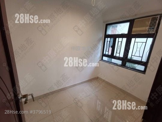 Clague Garden Estate Sell 2 Bedrooms , 1 Bathroom 442 ft²