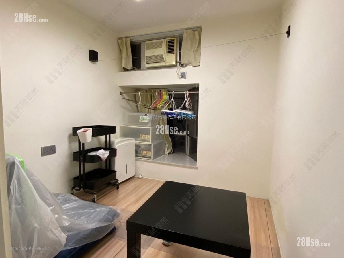 Riviera Gardens Sell 3 Bedrooms 497 ft²