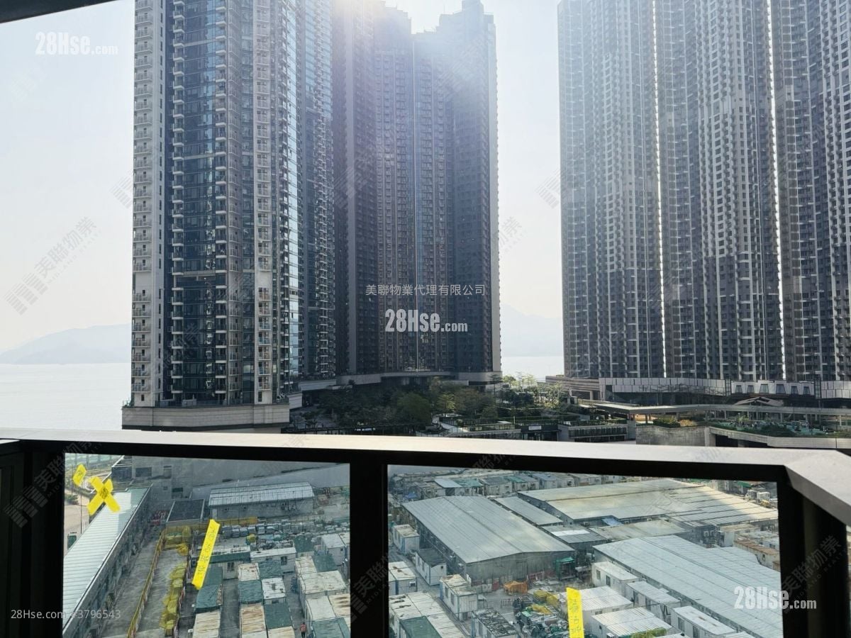 Seasons Place 售盘 3 房 , 2 浴室 665 平方尺