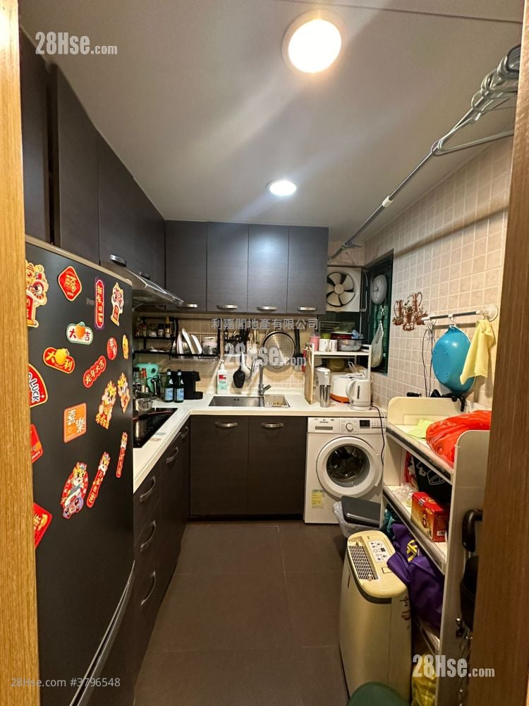 The Metro City Sell 2 Bedrooms , 1 Bathroom 441 ft²