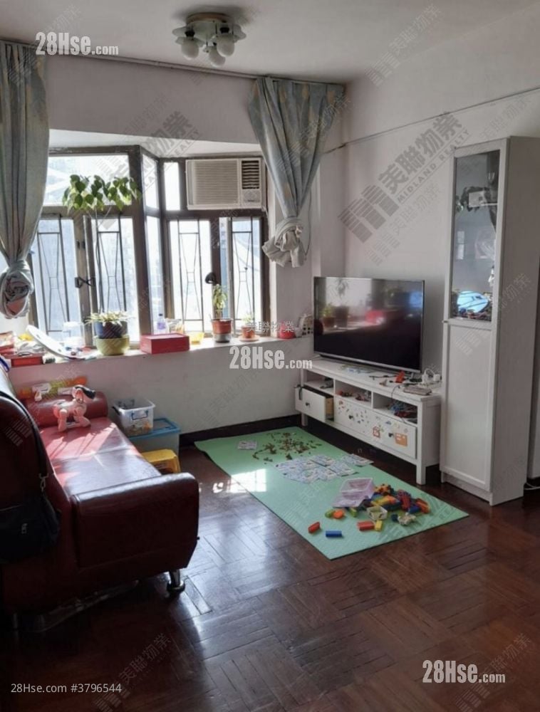 Mayfair Gardens Sell 3 Bedrooms 564 ft²