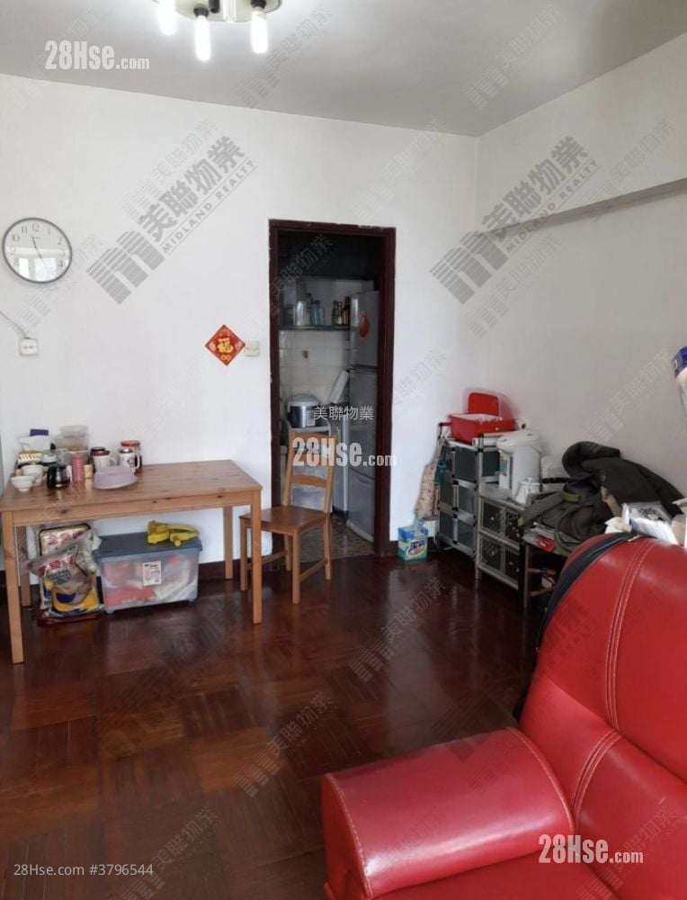 Mayfair Gardens Sell 3 Bedrooms 564 ft²