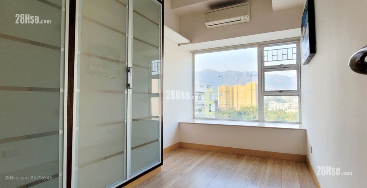 The Hillgrove Rental 3 Bedrooms , 3 Bathrooms