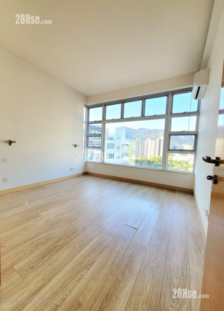 The Hillgrove Rental 3 Bedrooms , 3 Bathrooms