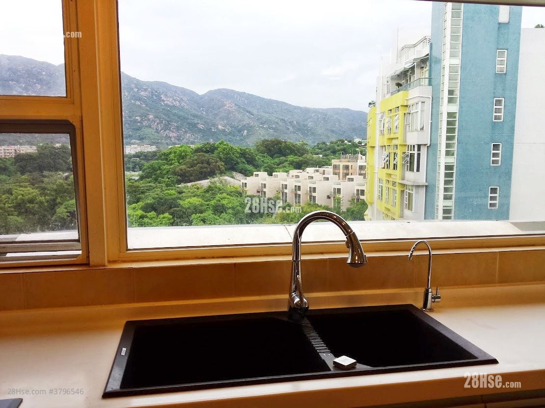 The Hillgrove Rental 3 Bedrooms , 3 Bathrooms