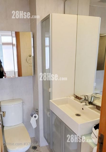 The Hillgrove Rental 3 Bedrooms , 3 Bathrooms