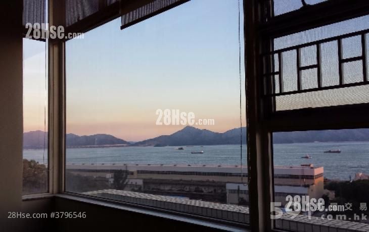 The Hillgrove Rental 3 Bedrooms , 3 Bathrooms