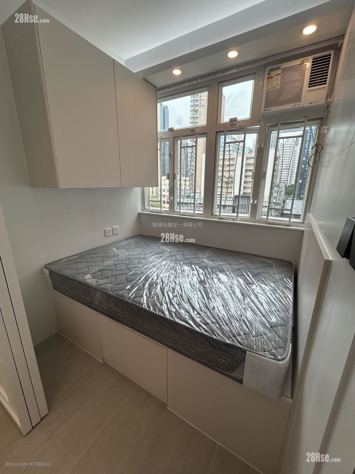 四海大厦 租盘 1 房 , 1 浴室 140 平方尺