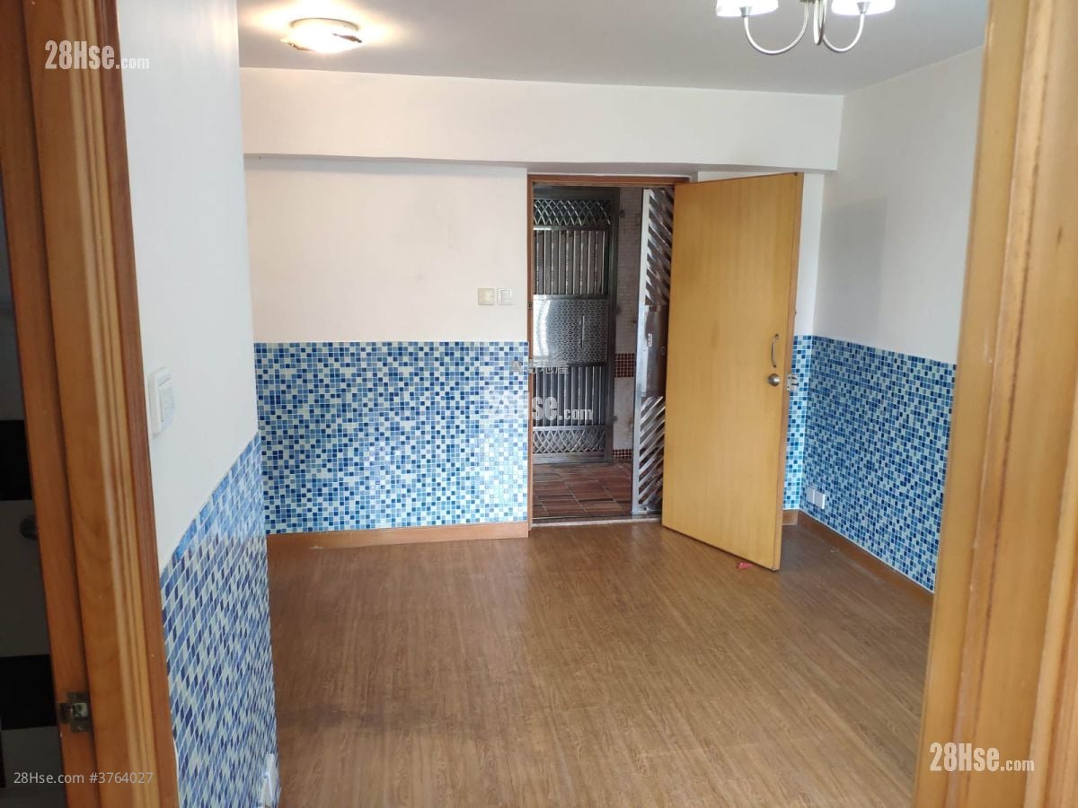 广林苑 售盘 2 房 , 1 浴室 384 平方尺