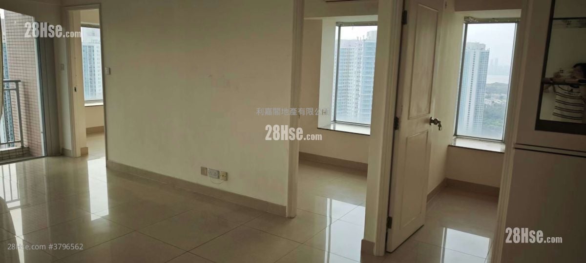 Vianni Cove Rental 684 ft²