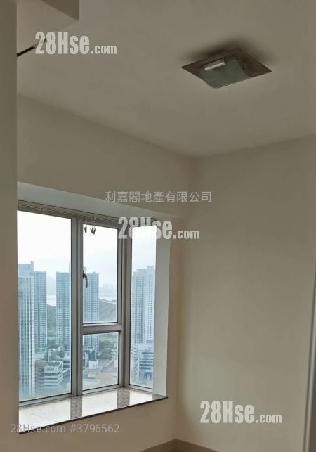 Vianni Cove Rental 684 ft²