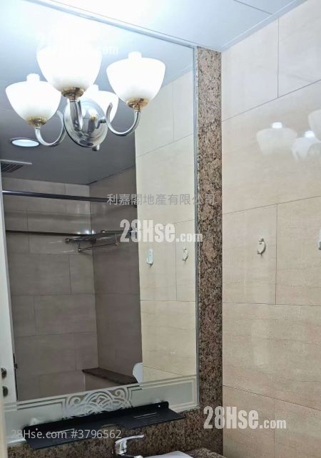 Vianni Cove Rental 684 ft²