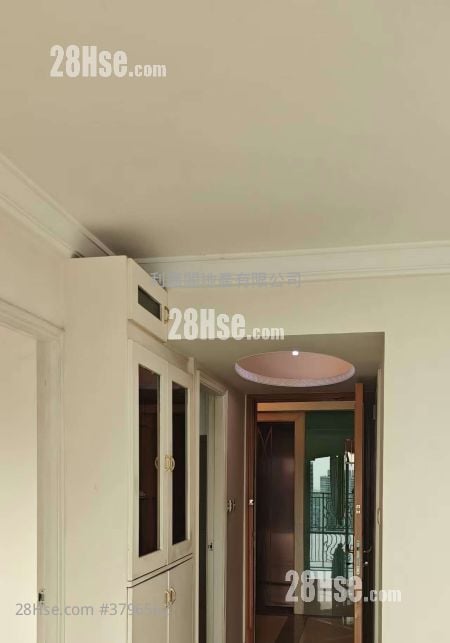 Vianni Cove Rental 684 ft²