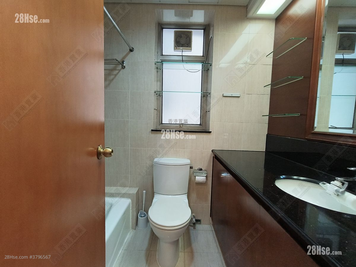 擎天半岛 售盘 3 房 , 2 浴室 781 平方尺