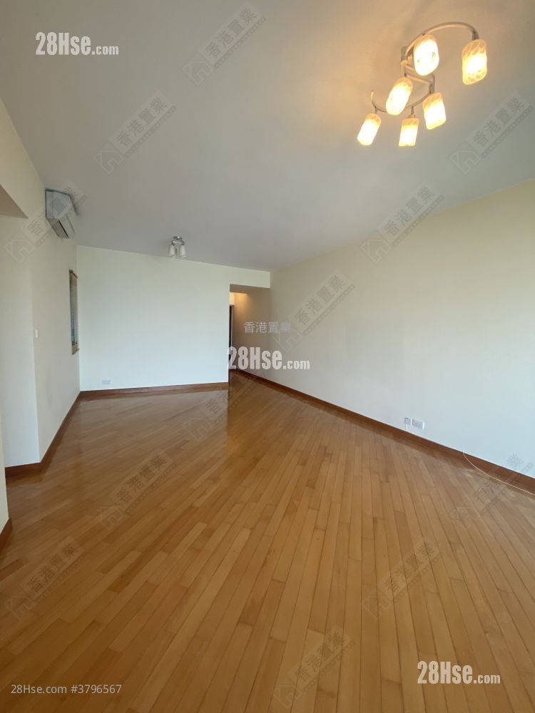 擎天半岛 售盘 3 房 , 2 浴室 781 平方尺