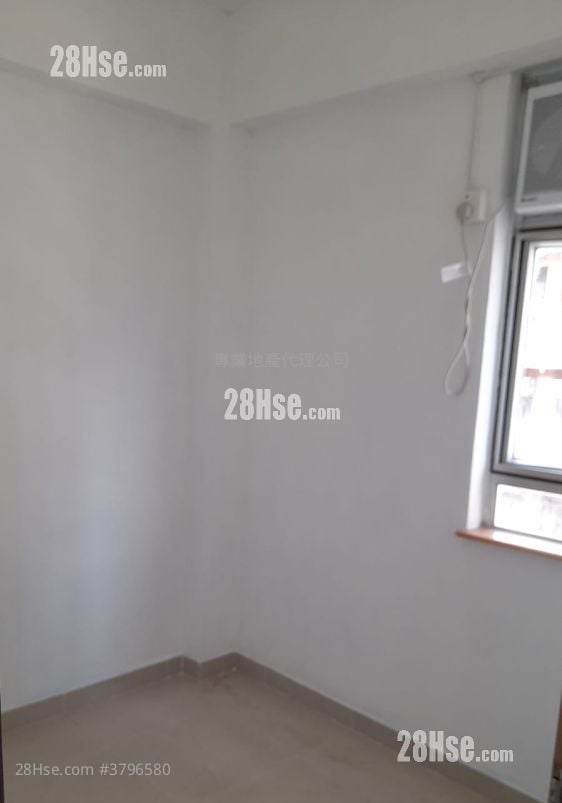 龙威大厦 租盘 2 房 , 1 浴室 288 平方尺