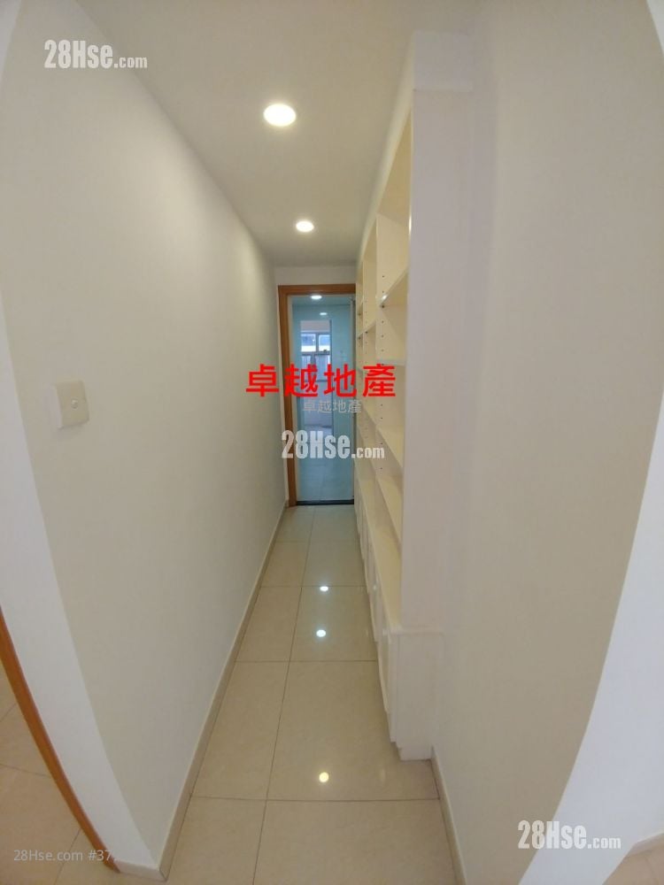 Victory Mansion Rental 2 Bedrooms , 1 Bathroom 580 ft²