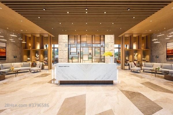 Crescent Green Sell 2,101 ft²