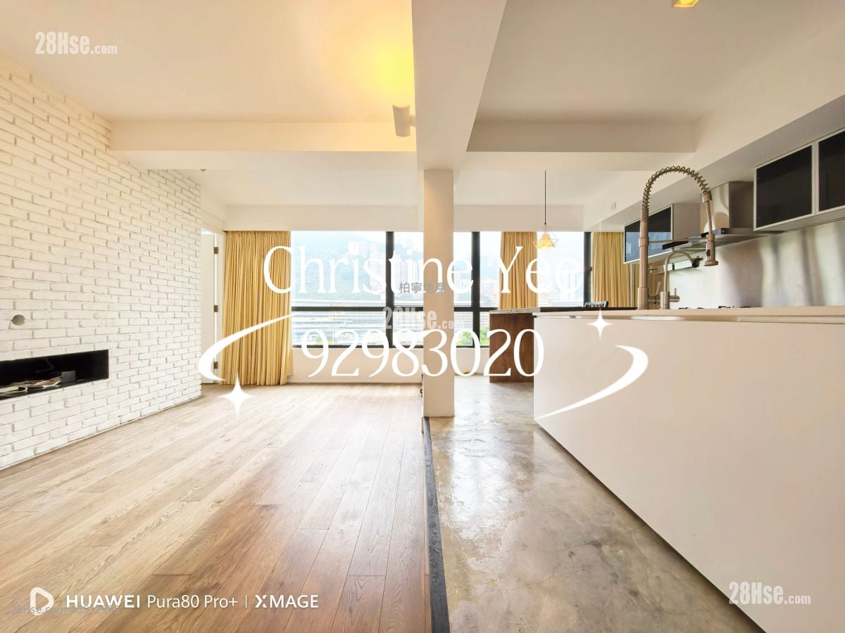 Race Course Mansion Rental 3 Bedrooms , 2 Bathrooms 952 ft²