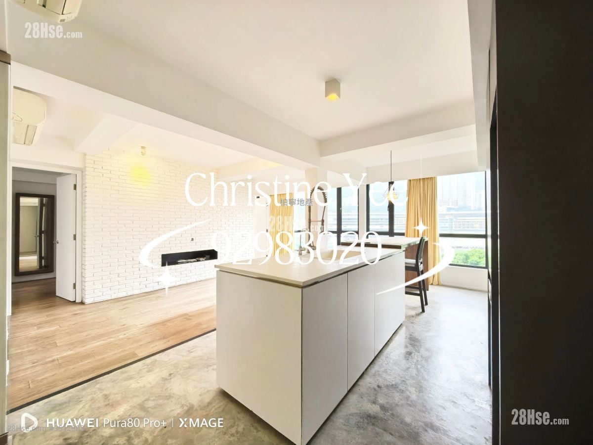 Race Course Mansion Rental 3 Bedrooms , 2 Bathrooms 952 ft²