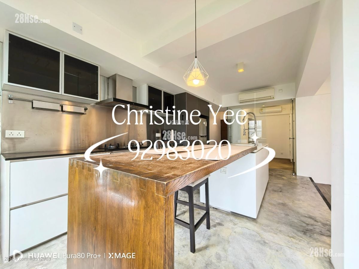 Race Course Mansion Rental 3 Bedrooms , 2 Bathrooms 952 ft²