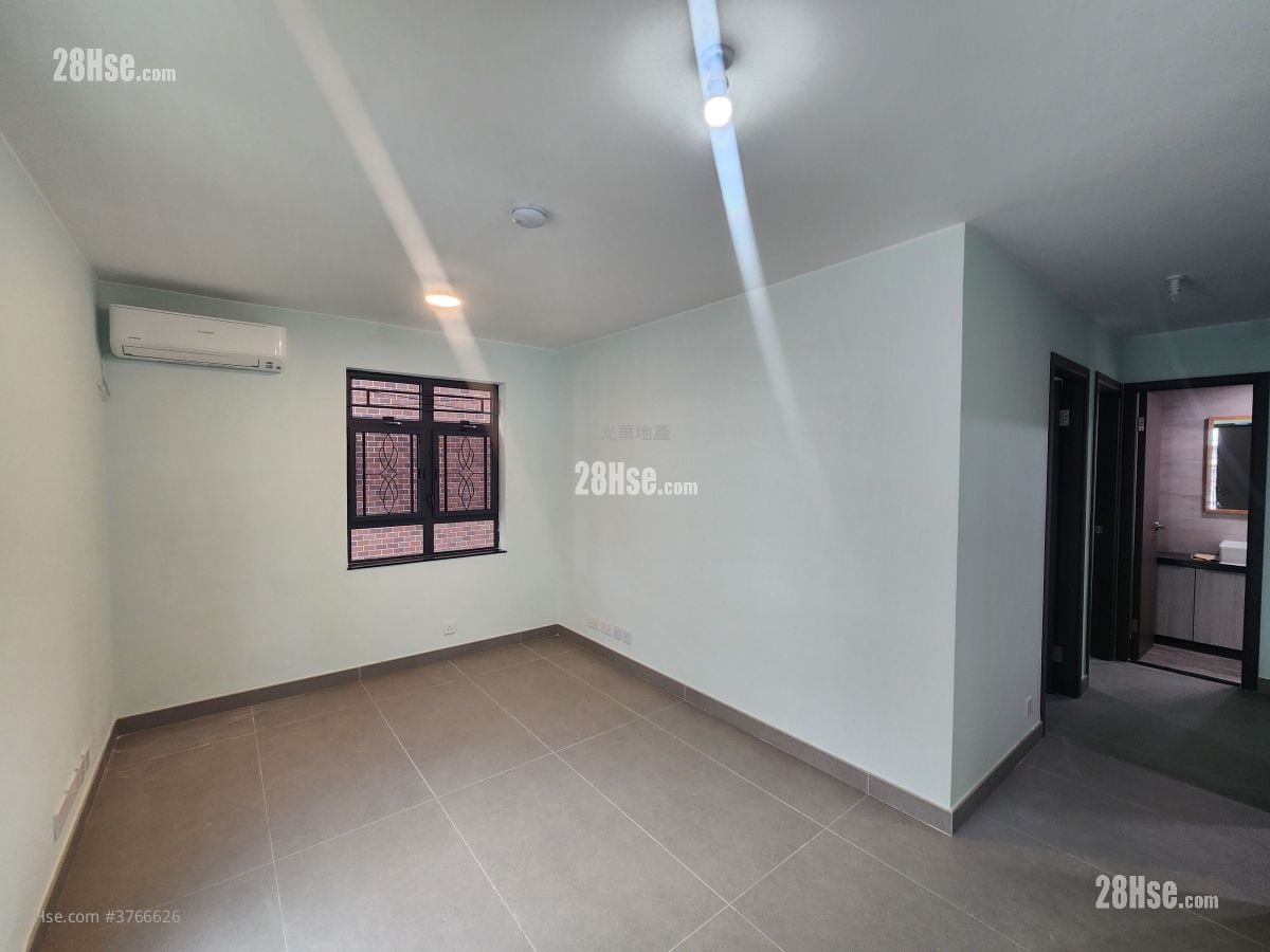 村屋 租盘 2 房 , 1 浴室