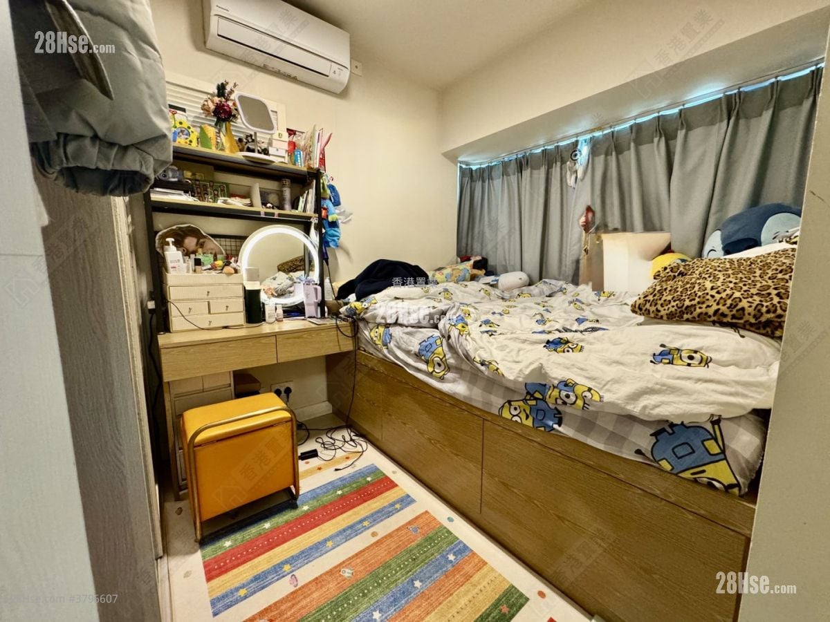 Park Island Sell 2 Bedrooms , 1 Bathroom 532 ft²