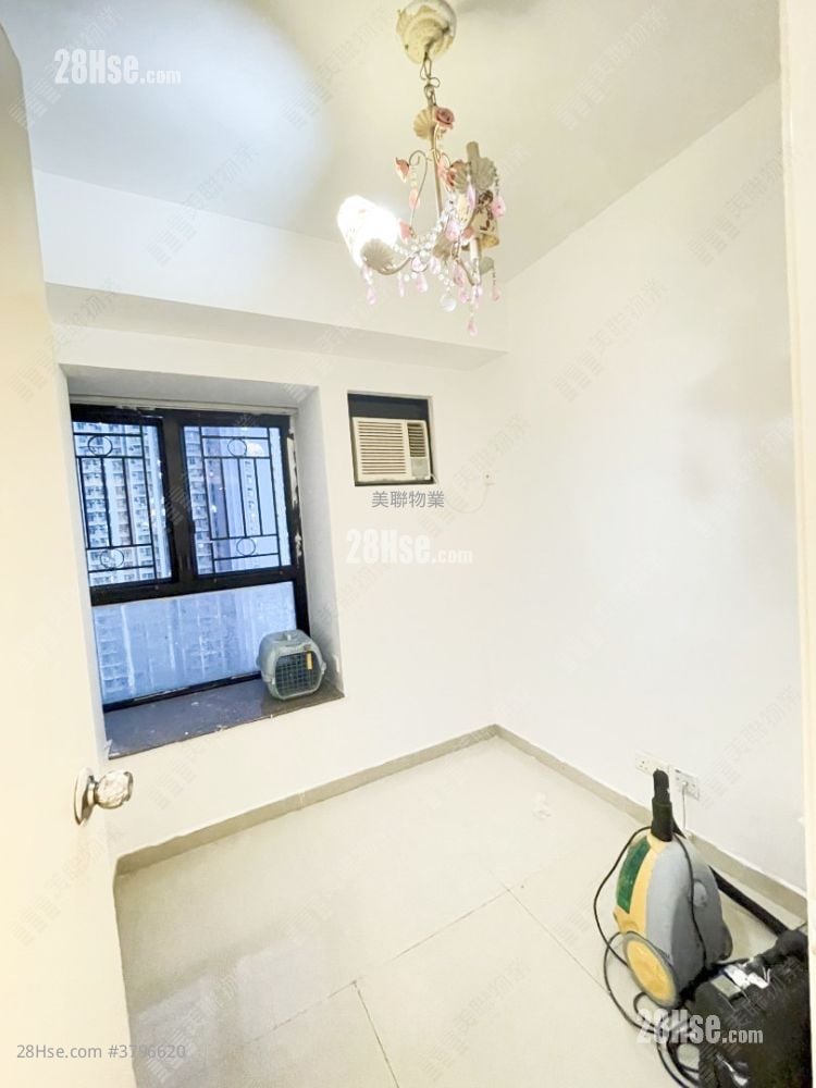 御皇庭 售盘 3 房 , 1 浴室 551 平方尺