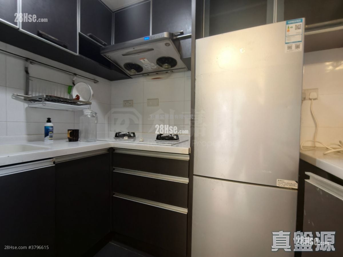 Royal Green Sell 3 Bedrooms , 1 Bathroom 551 ft²