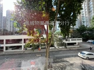 Nan Fung Sun Chuen Sell 2 Bedrooms , 1 Bathroom 391 ft²