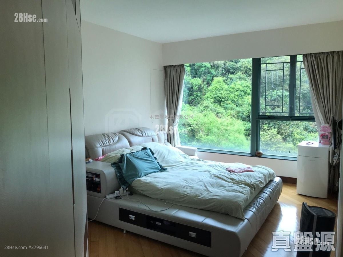 Greenwodd Regency Sell 4 Bedrooms 1,587 ft²