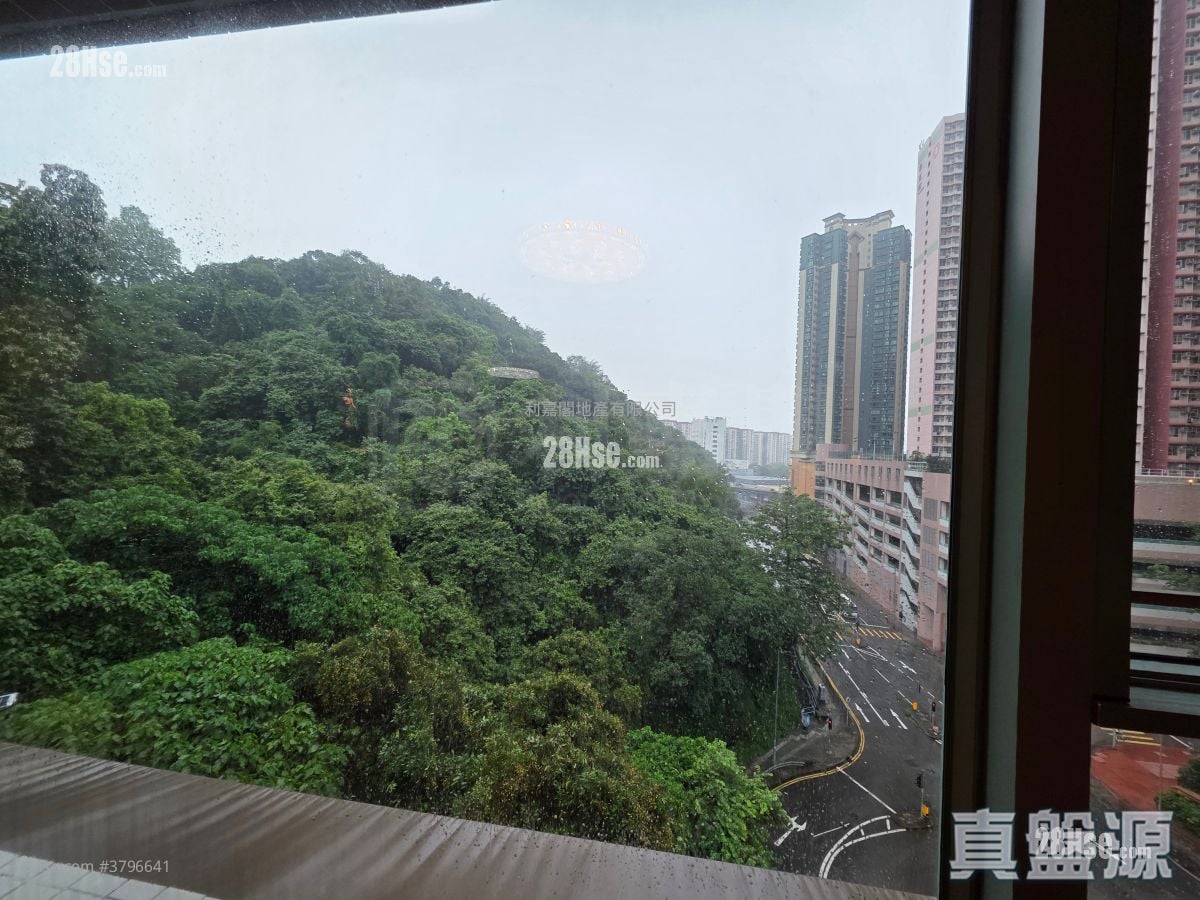 Greenwodd Regency Sell 4 Bedrooms 1,587 ft²