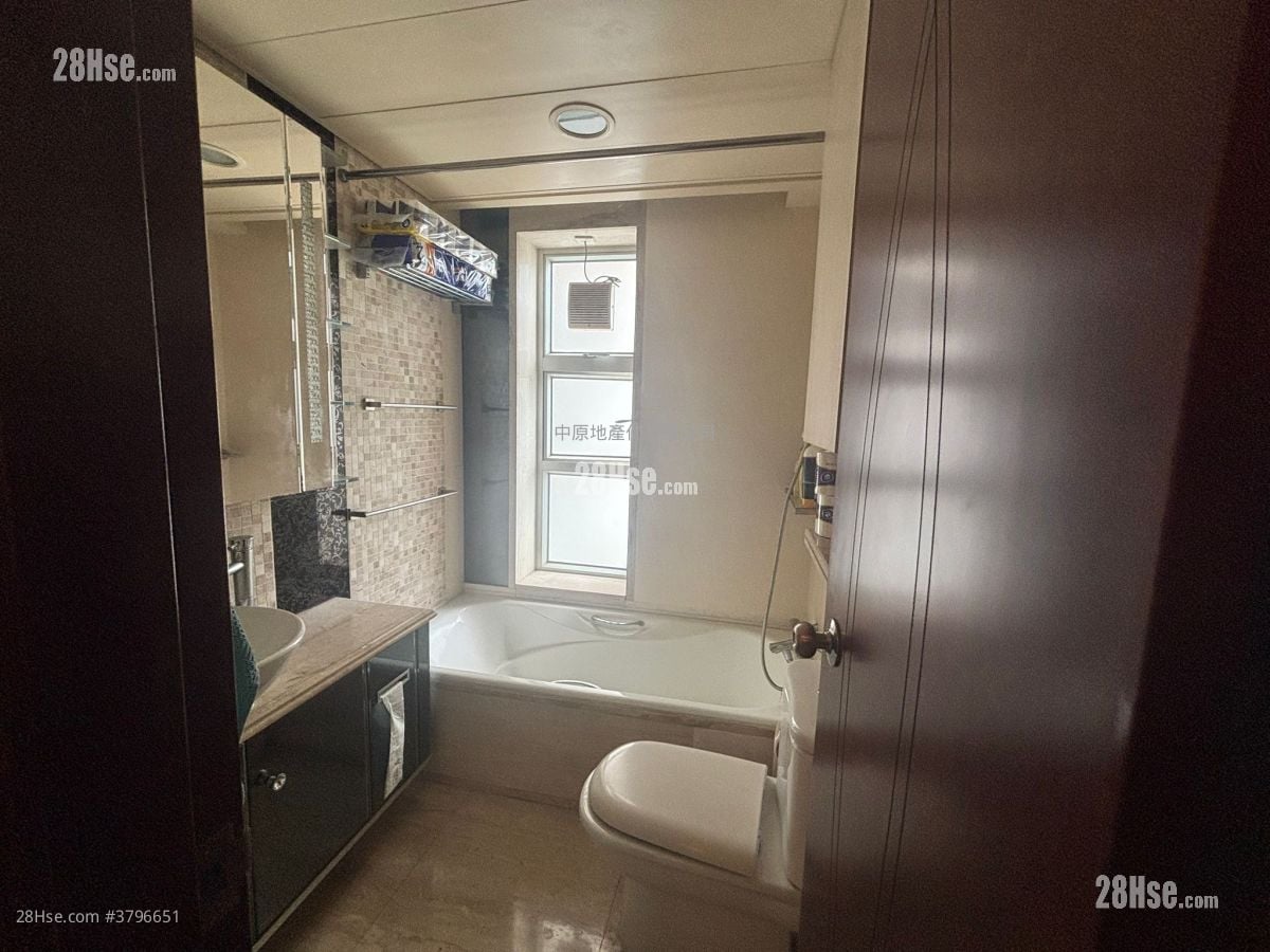 Festival City Sell 4 Bedrooms , 3 Bathrooms 958 ft²