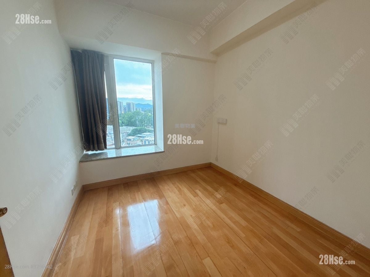 Symphony Bay Sell 4 Bedrooms , 3 Bathrooms 1,327 ft²