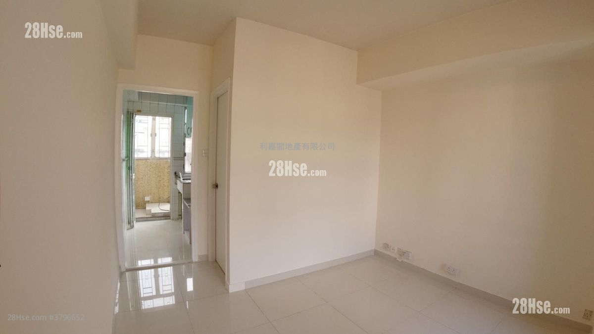 Kin Wo Court Sell 1 Bedroom , 1 Bathroom 269 ft²