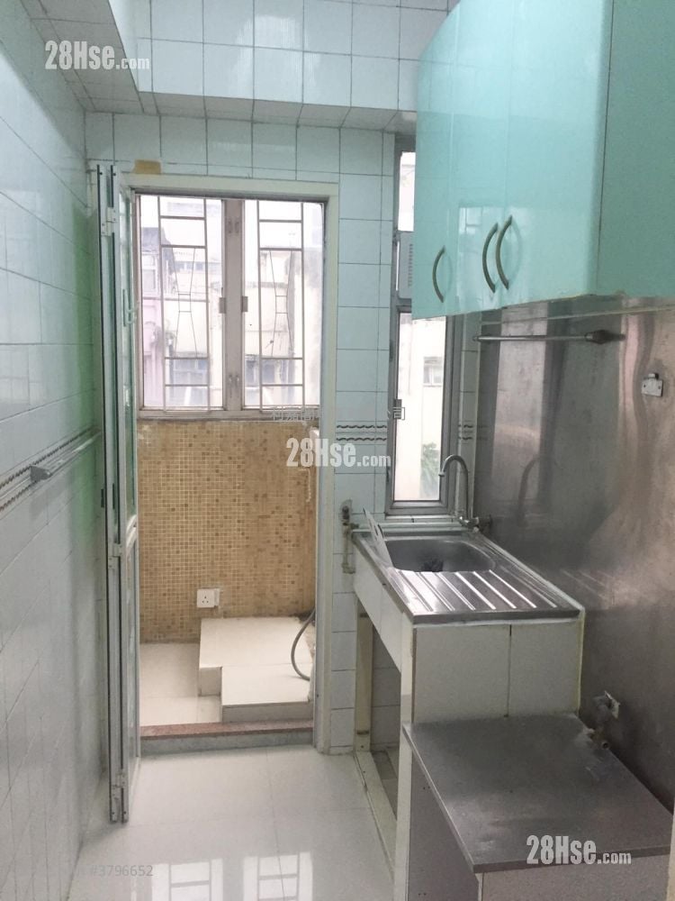 Kin Wo Court Sell 1 Bedroom , 1 Bathroom 269 ft²