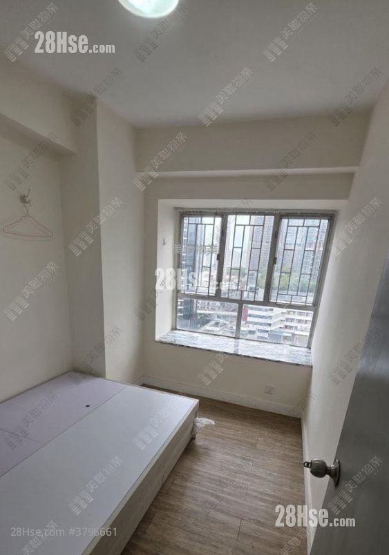 Hong Lai Garden Sell 2 Bedrooms 363 ft²