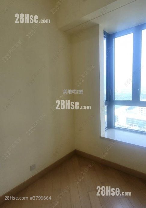 Grand Yoho Rental 2 Bedrooms , 1 Bathroom 537 ft²