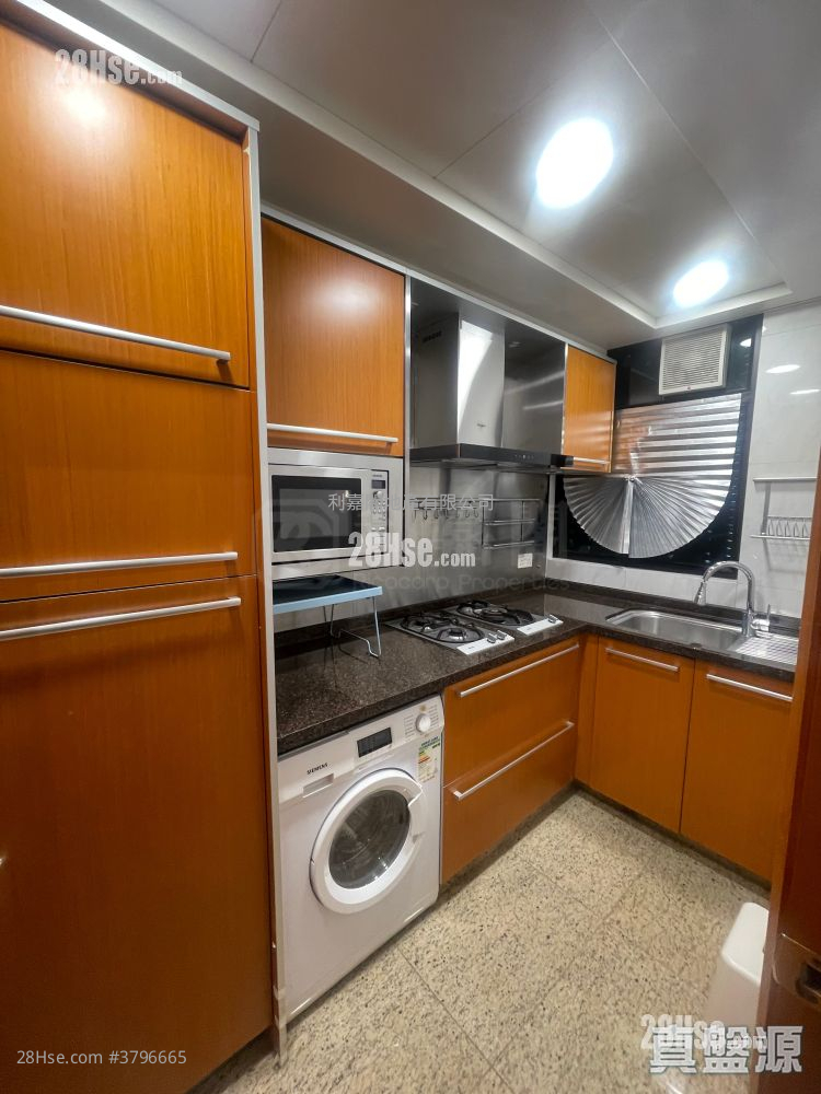 The Arch Rental 1 Bedroom , 1 Bathroom 420 ft²