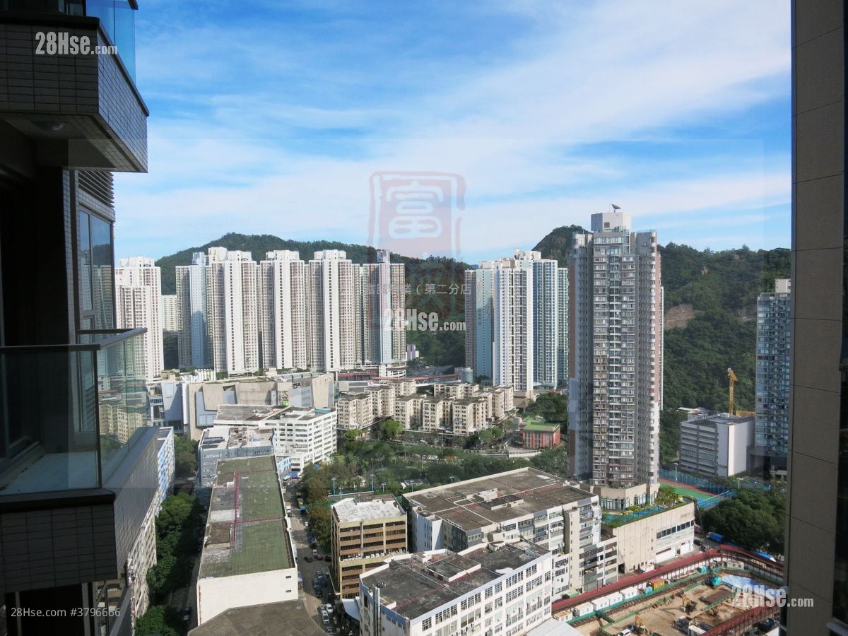 Peninsula East Sell 2 Bedrooms , 1 Bathroom 547 ft²