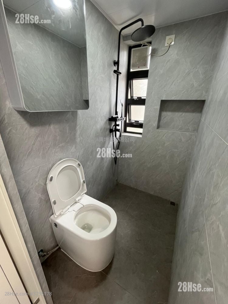 馀庆大厦 租盘 开放式间隔 120 平方尺