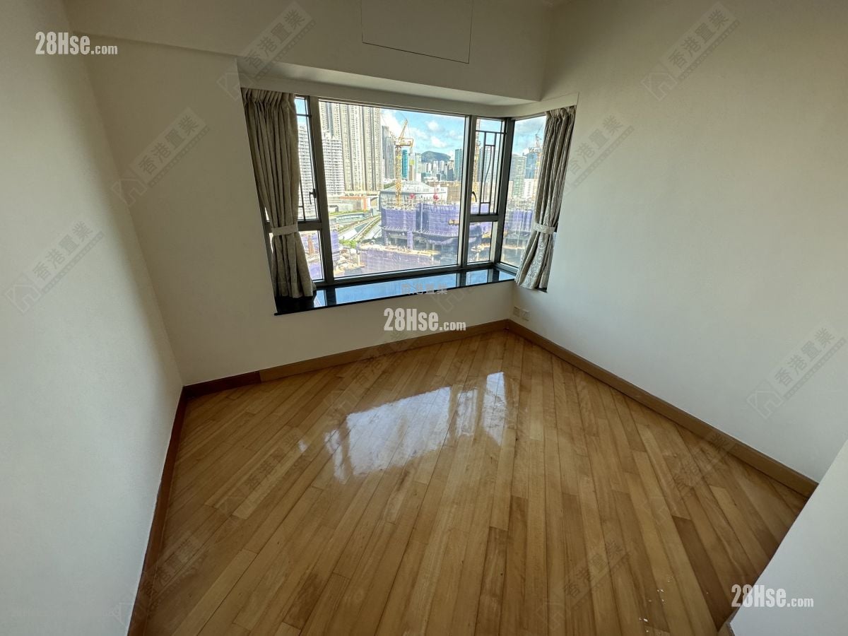 擎天半岛 售盘 3 房 , 2 浴室 757 平方尺