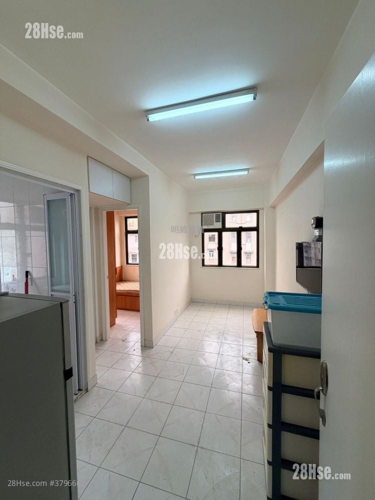 King Wong Building Sell 1 Bedroom