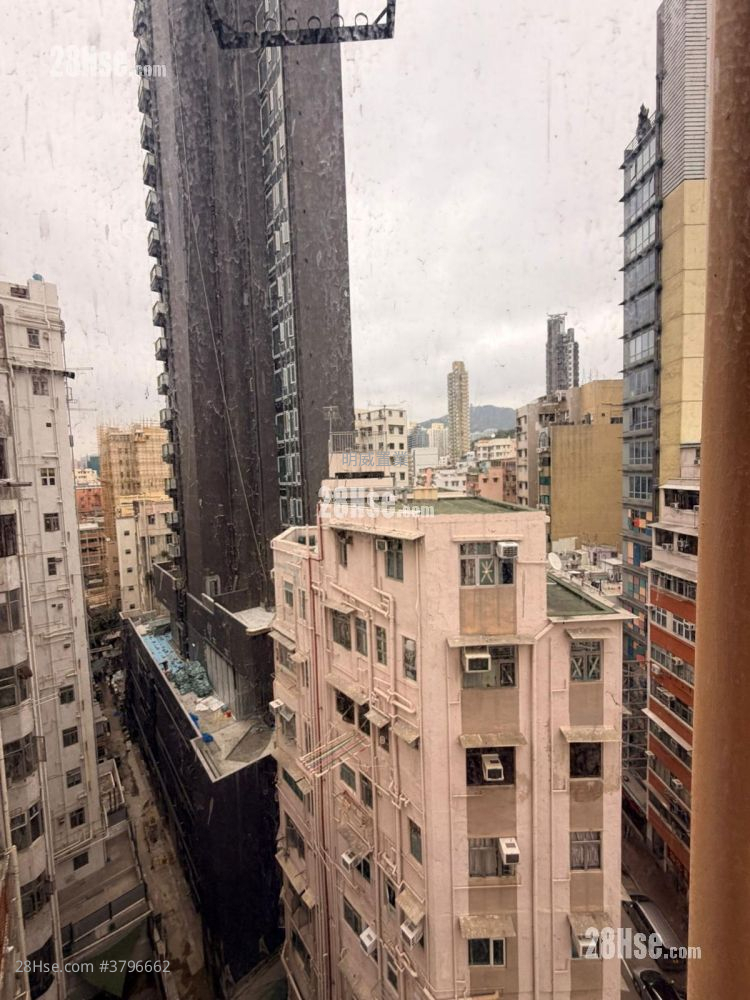 King Wong Building Sell 1 Bedroom