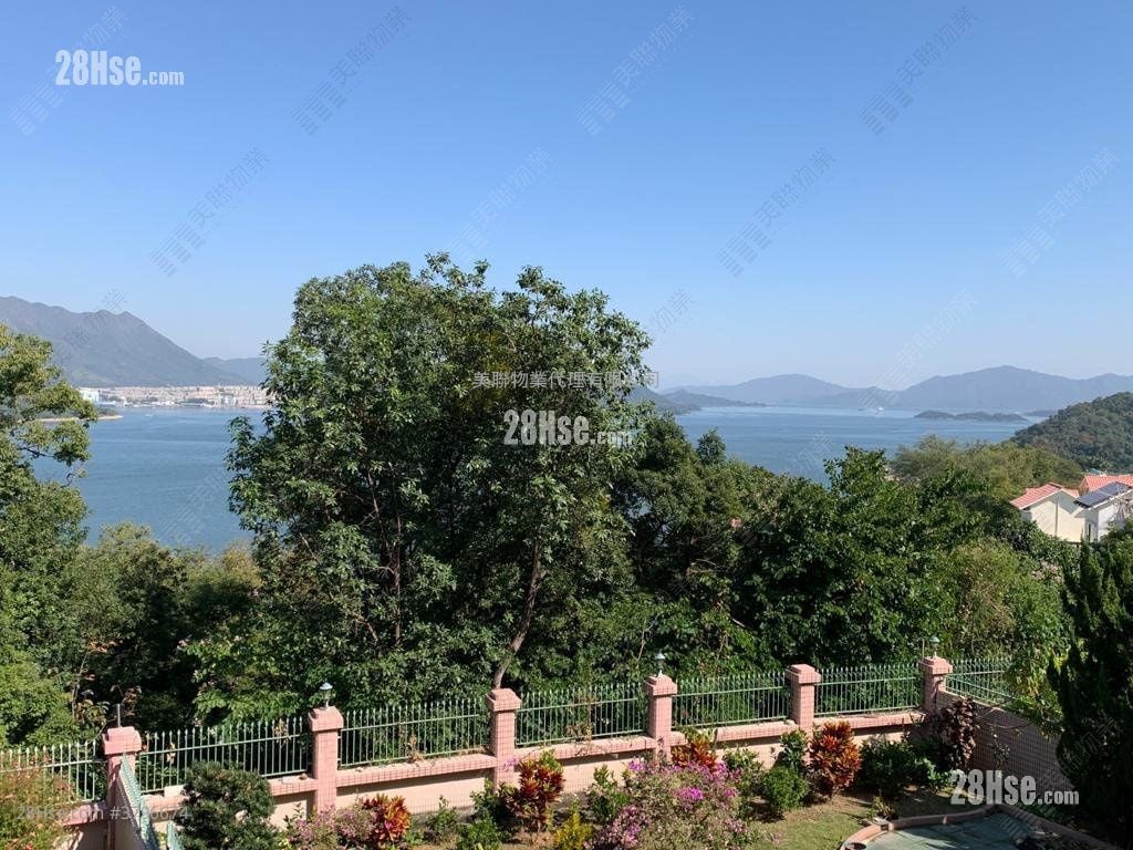 Emerald Palace Sell 4 Bedrooms , 4 Bathrooms 2,225 ft²