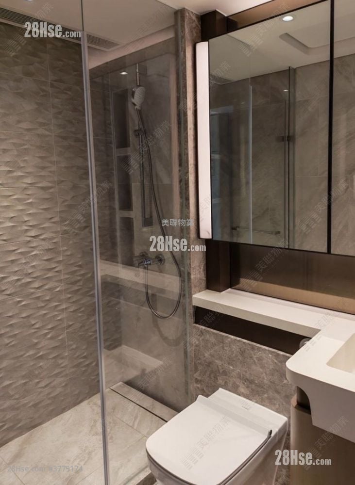 蔚蓝东岸 租盘 1 房 , 1 浴室 271 平方尺