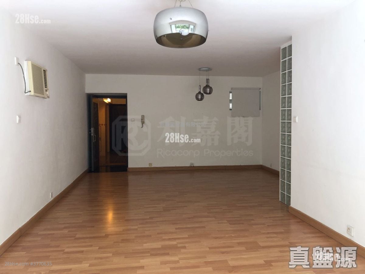 Baguio Villa Sell 3 Bedrooms , 3 Bathrooms 976 ft²