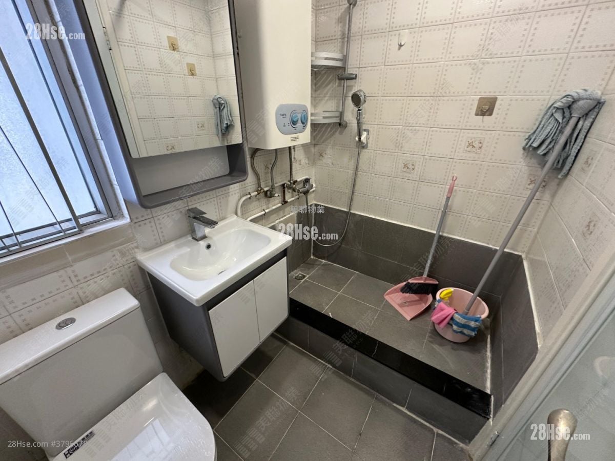 康丽花园 租盘 2 房 362 平方尺